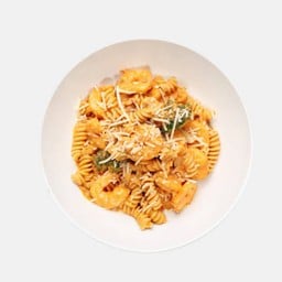 PINK PASTA WITH PRAWN