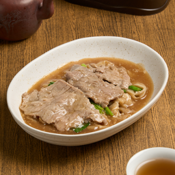ราดหน้า เนื้อนุ่ม D