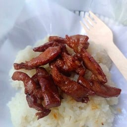 ข้าวเหนียวหมูแดดเดียวทอด