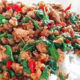 กระเพราหมูสับพริกแห้ง