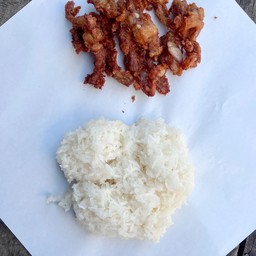หมูทอดกระเทียมห่อ - หน้าตลาดสดเทศบาลเมืองเลย