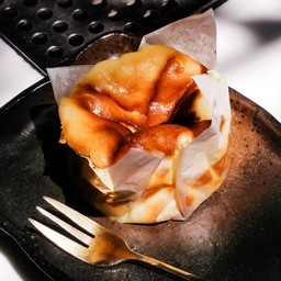 Basque Burnt Cheese Cake