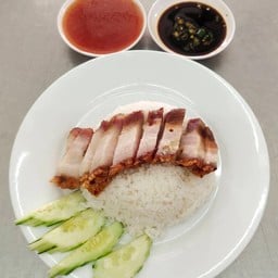 ข้าวหมูกรอบ