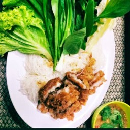 เมี่ยงสามชั้นทอดกรอบ