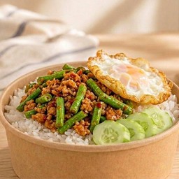ข้าวพริกแกงหมูสับ