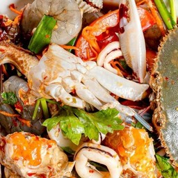 ยำนัวฬา (ยำถึงรส แซ่บถึงใจ) Thai Spicy Salad