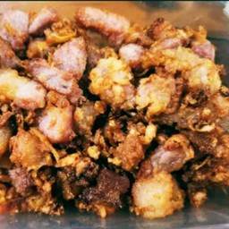 แหนมซี่โครงหมูทอด