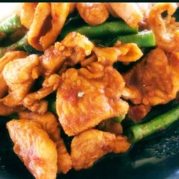 พริกแกงไก่กับข้าว