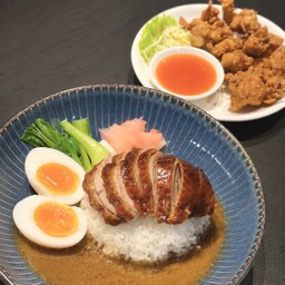 ข้าวหน้าเป็ด ไข่ต้ม + เอ็นข้อไก่ทอด