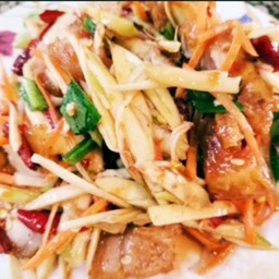 ตำมะม่วง หมูกรอบ /ไม่ปลาร้า/ปลาร้า