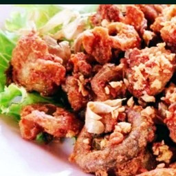 ไส้อ่อนทอดกระเทียม