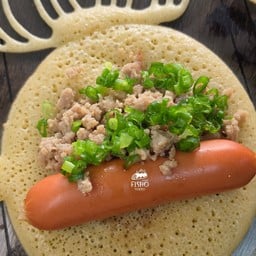 หมูสับ ไส้กรอก ต้นหอม