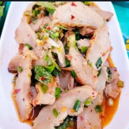 น้ำตกคอหมูย่าง