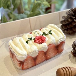 Strawberry Shortcake - เค้กสตอเบอร์รี่