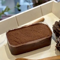 Chocolate Cake with Soft Ganache -เค้กช็อกโกแลตหน้านิ่ม