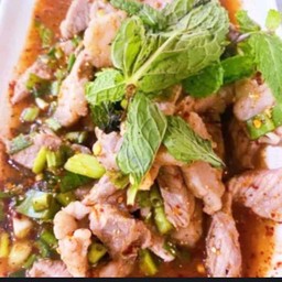 น้ำตกหมู