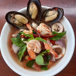 ต้มยำทะเลน้ำใส/กุ้ง
