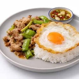 ข้าวราดผัดพริกหยวก