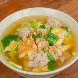 ต้มเลือดหมูแสนอร่อย