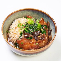ข้าวหน้าหมูสามชันโบว์ล