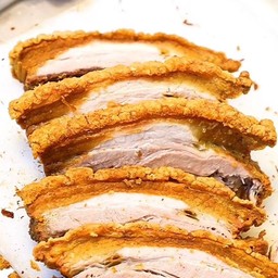 หมูกรอบ 300g