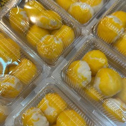 ขนมเปี๊ยะ ถั่วไข่เค็มกล่องเล็ก