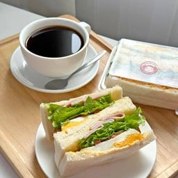 เซตคู่หูมื้อเช้า (แซนวิส + กาแฟ )
