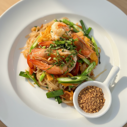 ผัดไทกุ้งสด