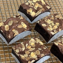 Almond Fudge Brownie