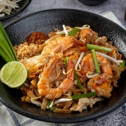 ผัดไทยกุ้งสด