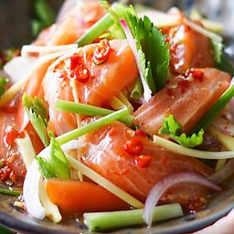 ยำแซลม่อน