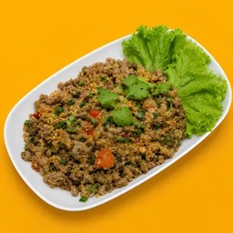 เนื้อสับผัดพริกเกลือคั่วไข่เค็ม (กับข้าว)