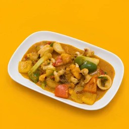 ปลาหมึกผัดไข่เค็ม (กับข้าว)