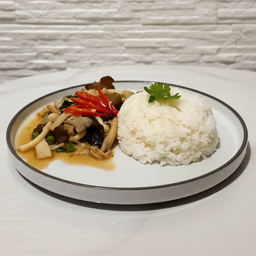 ข้าวราดผัดกะเพรา