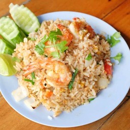 ข้าวผัดทะเลรวม