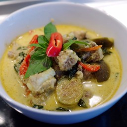 ร้านตามใจหน่อง