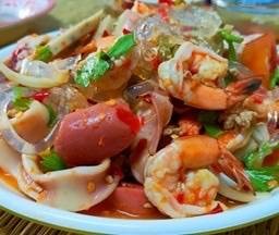 ยำเส้นแก้วรวมมิตรทะเล