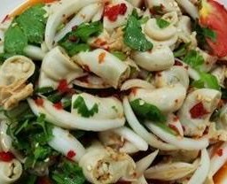 ยำใส้ตัน
