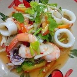 ยำกุ้ง + ปลาหมึก
