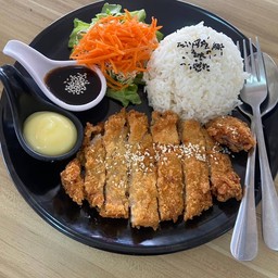 ร้านสเต็กเด็กดื้อ เทศบาลเมืองปราจีนบุรี