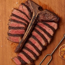 สเต็กทีโบนไทยวากิว (T-bone Steak Thai Wagyu)