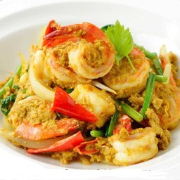 กุ้งผัดผงกะหรี่