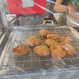 ลุงไก่ทอด ไฟน์ไดนิ่ง