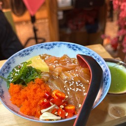 ข้าวหน้าแซลม่อนดอง