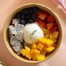 กรีกโยเกิร์ต 1Scoop+4ท็อปปิ้ง