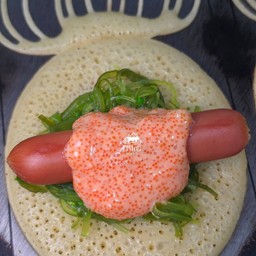 ยำสาหร่าย ไข่กุ้ง ไส้กรอก