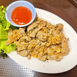 หมูทอดกระเทียม