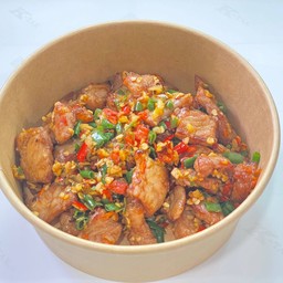 หมูคั่วพริกเกลือ ( กับข้าว )