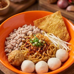 ก๋วยเตี๋ยว โคตรหมู