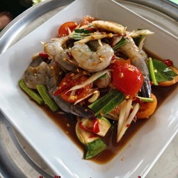 ตำโคตรแซ่บ & กนก กาแฟสด